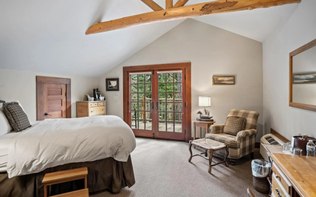 photo 4 of Weasku Inn