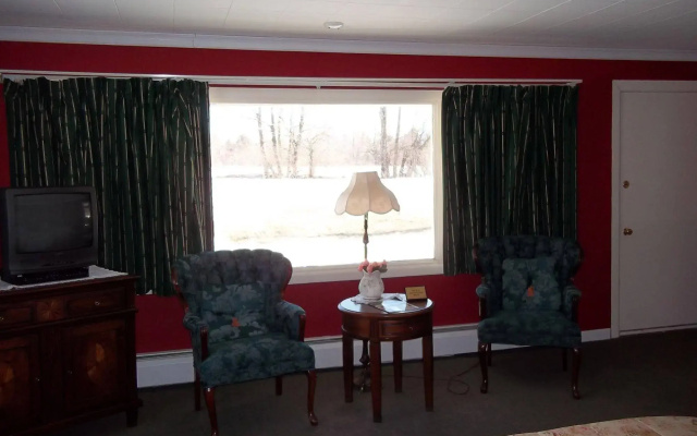 photo 3 of Weathervane Motel