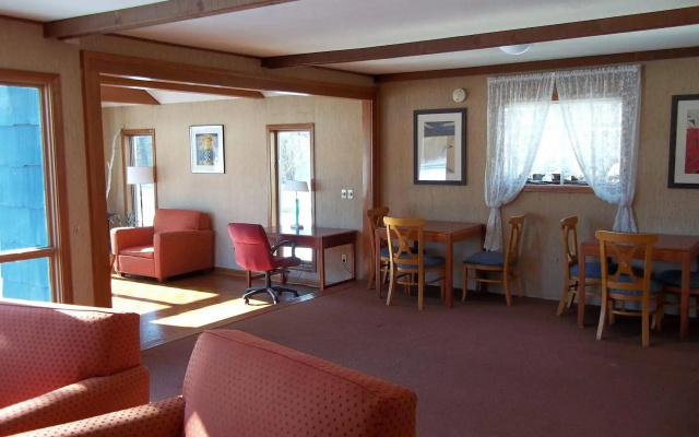 photo 4 of Weathervane Motel