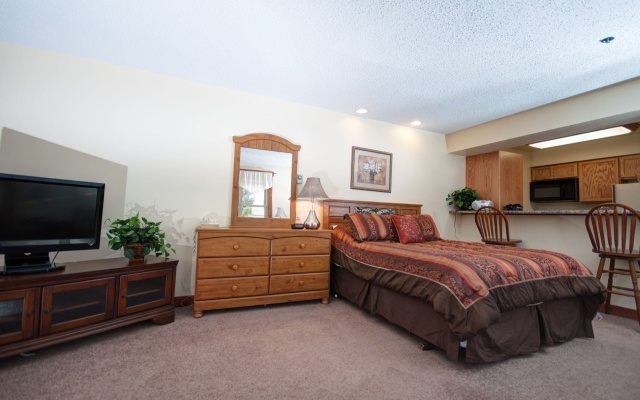 photo 4 of Wedgewood Lodge