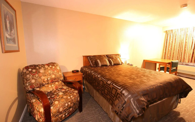 photo 2 of Welcome Everett Inn