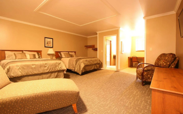photo 3 of Welcome Everett Inn
