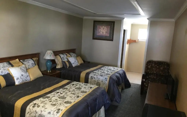 photo 5 of Welcome Everett Inn