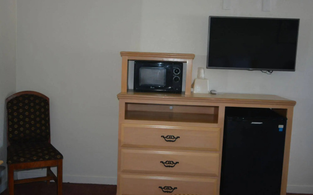 photo 2 of Welcome Inn on Colorado Blvd