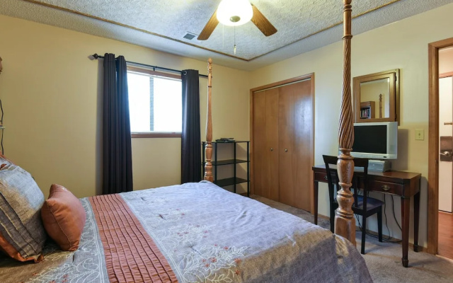photo 4 of Welcome Inn- Pools - Great Balcony - Trails to Fishing -SO Close to Sdc!!