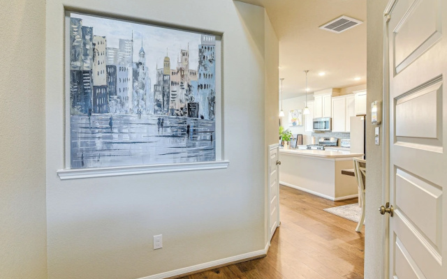 photo 2 of Welcoming Pasadena Home: 22 Mi to Downtown Houston
