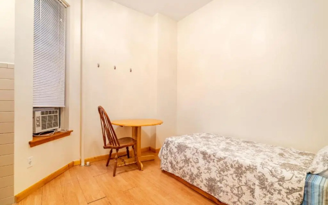 photo 2 of West 30th Street Guest House