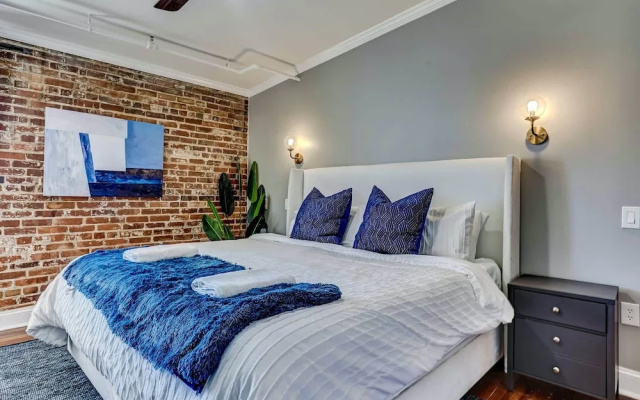 photo 2 of West End Loft - Downtown 5 min Walk to River St, Savannah
