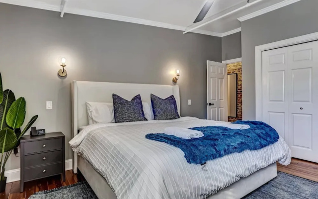 photo 4 of West End Loft - Downtown 5 min Walk to River St, Savannah