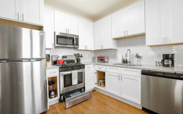photo 3 of 800 Furnished Apartments