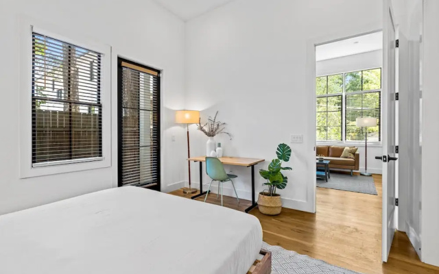 photo 5 of Bonaventure Furnished Apartments