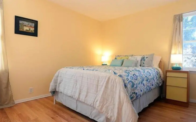 photo 2 of West LA Bungalow