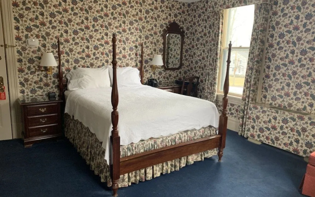 photo 3 of West Lane Inn