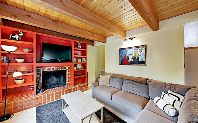 photo 2 of West Vail Condo with Shared Hot Tub by RedAwning