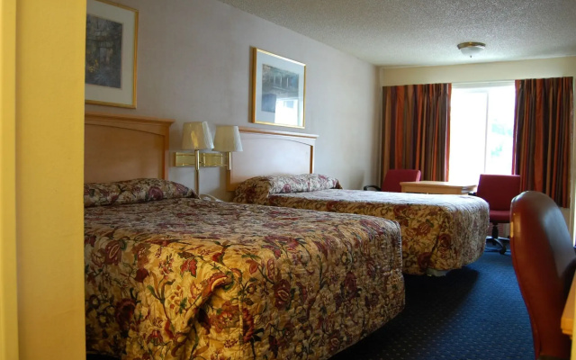 photo 2 of Western Inn Lakewood Tacoma