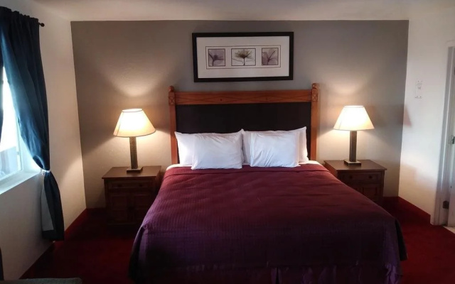 photo 3 of Western Lodge