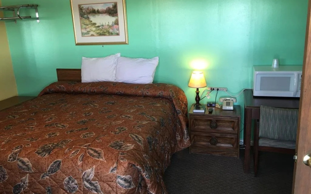 photo 2 of Western Motel