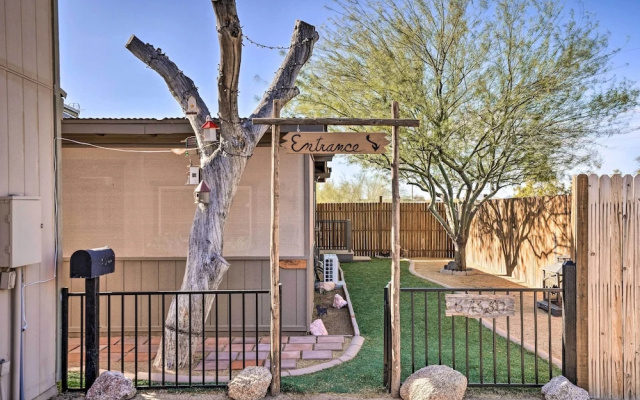 photo 4 of Western-style Phoenix Home: 15 Mi to Lake Pleasant