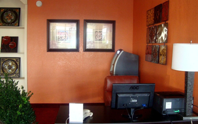 photo 2 of Westgate Inn & Suites