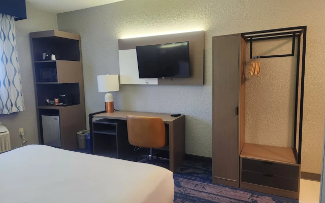 photo 3 of Comfort Inn & Suites Weston - Wausau