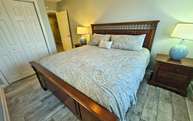 photo 4 of Westwind 301
