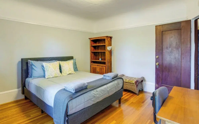 photo 2 of Wfh-friendly Berkeley Home < 2 Mi to University!
