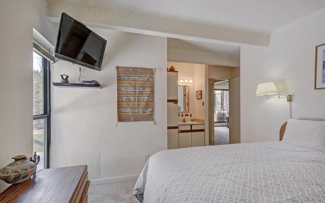 photo 4 of Wheeler House Spacious East Village Condo, Easy Walk to Super Bee - WH104 by Redawning