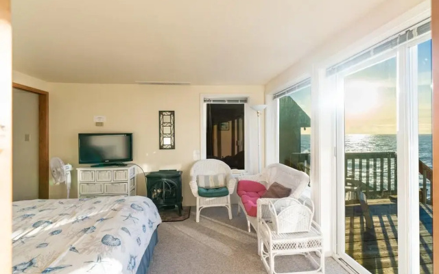 photo 3 of Whale Pointe 2 Br cottage by RedAwning