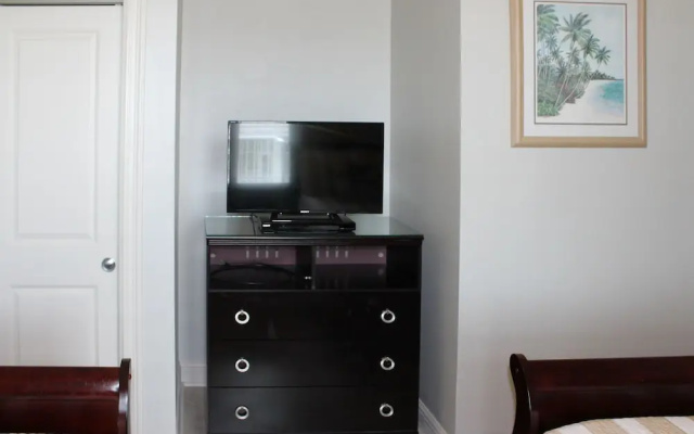 photo 5 of Whar305x 2 Bedroom Condo