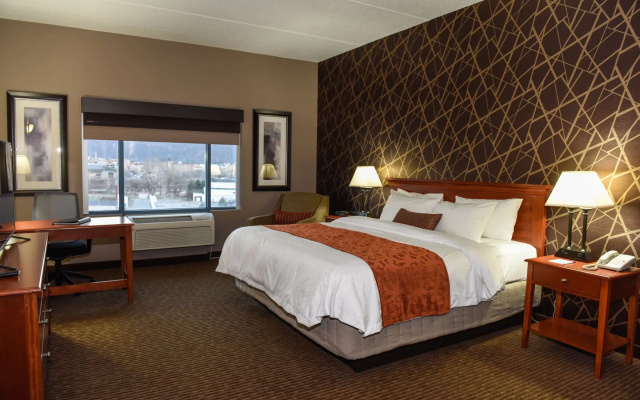photo 3 of Wheeling Island Hotel-Casino-Racetrack