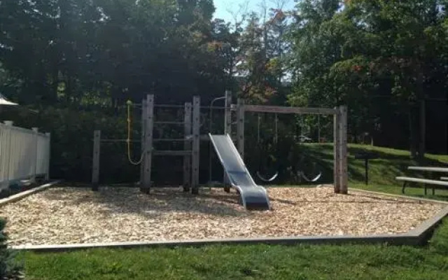 photo 5 of Whiffletree Condo Unit I6 by RedAwning