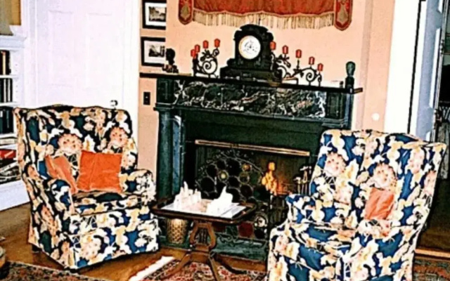 photo 3 of Whistler's Inn Bed & Breakfast
