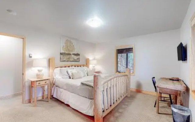 photo 5 of White Cloud House #523