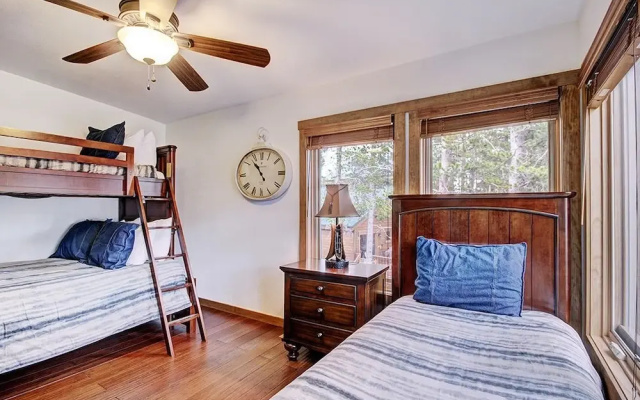 photo 5 of White Cloud Retreat House 4 Bedrooms 3 Bathrooms Townhouse