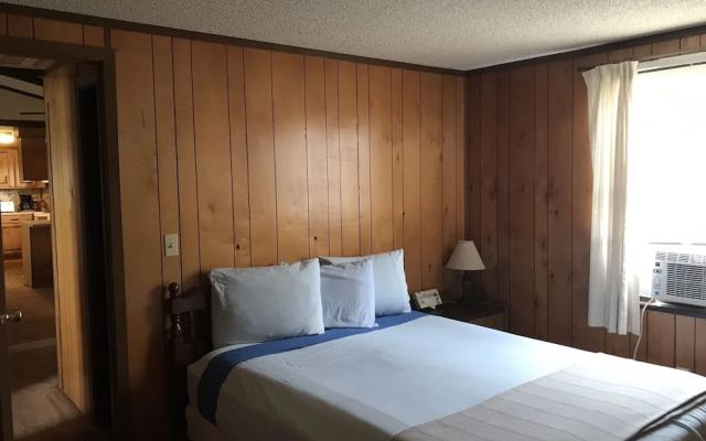 photo 3 of White Eagle Inn