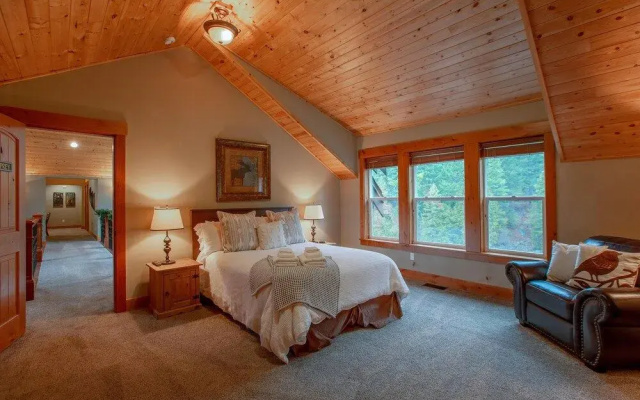 photo 3 of White Water Lodge