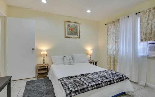 photo 5 of Whittier Duplex Unit Near Beaches & Hiking!