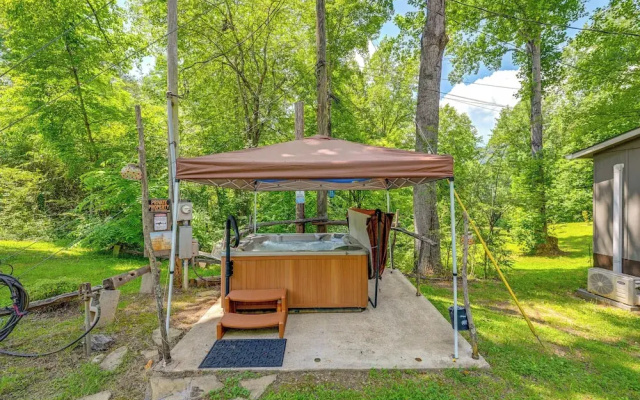 photo 5 of Shared Hot Tub & Fire Pit: Tranquil Whittier Gem!