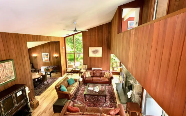 photo 2 of Wilburton Inn