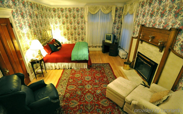 photo 3 of Wilburton Inn