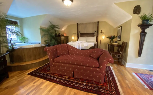photo 4 of Wild Goose Inn