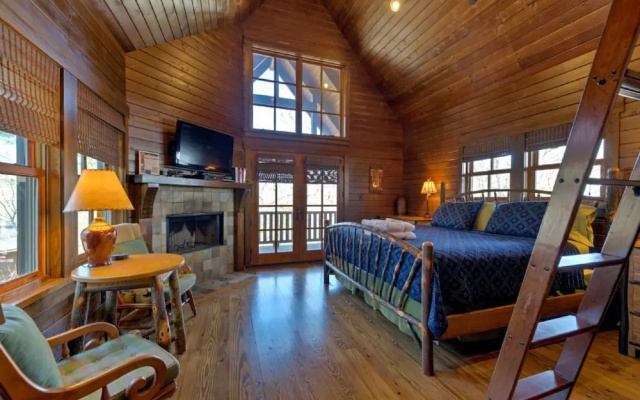 photo 2 of Wild Turkey's Roost - 1 Br Cabin