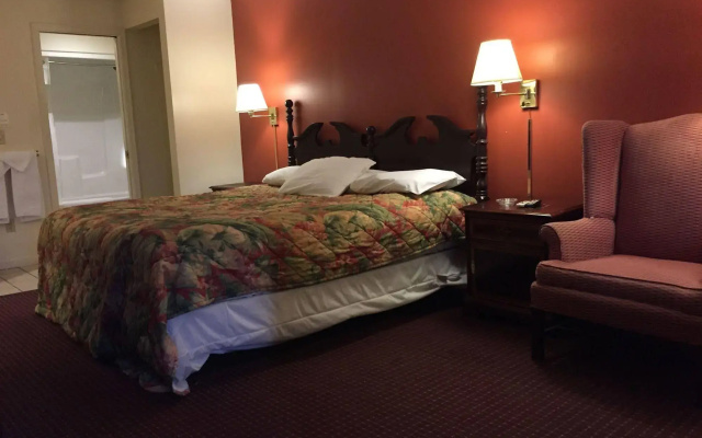photo 3 of Wildwood Inn Tropical Dome & Theme Suites
