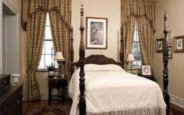 photo 3 of Wilkins Town House