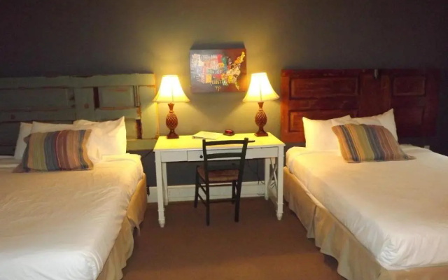photo 2 of William Watson Hotel