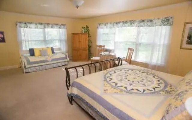 photo 2 of Willow Pond Bed and Breakfast
