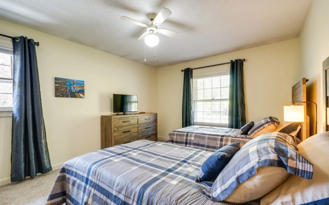 photo 4 of Wilmington Rental ~ 4 Mi to Wrightsville Beach!