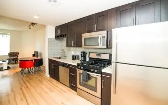 photo 3 of Wilshire Experience Apartment