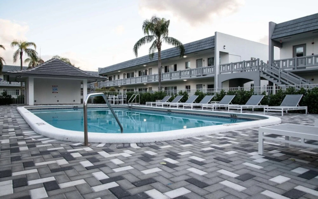 photo 3 of Wilton Manors Suites by Sonder