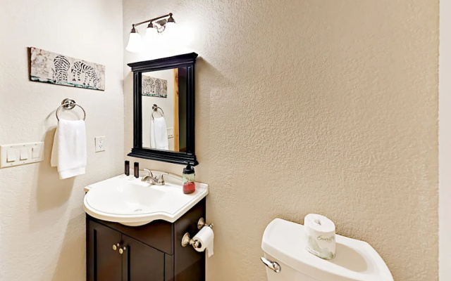 photo 3 of Winding Poplar - 4 Br Home